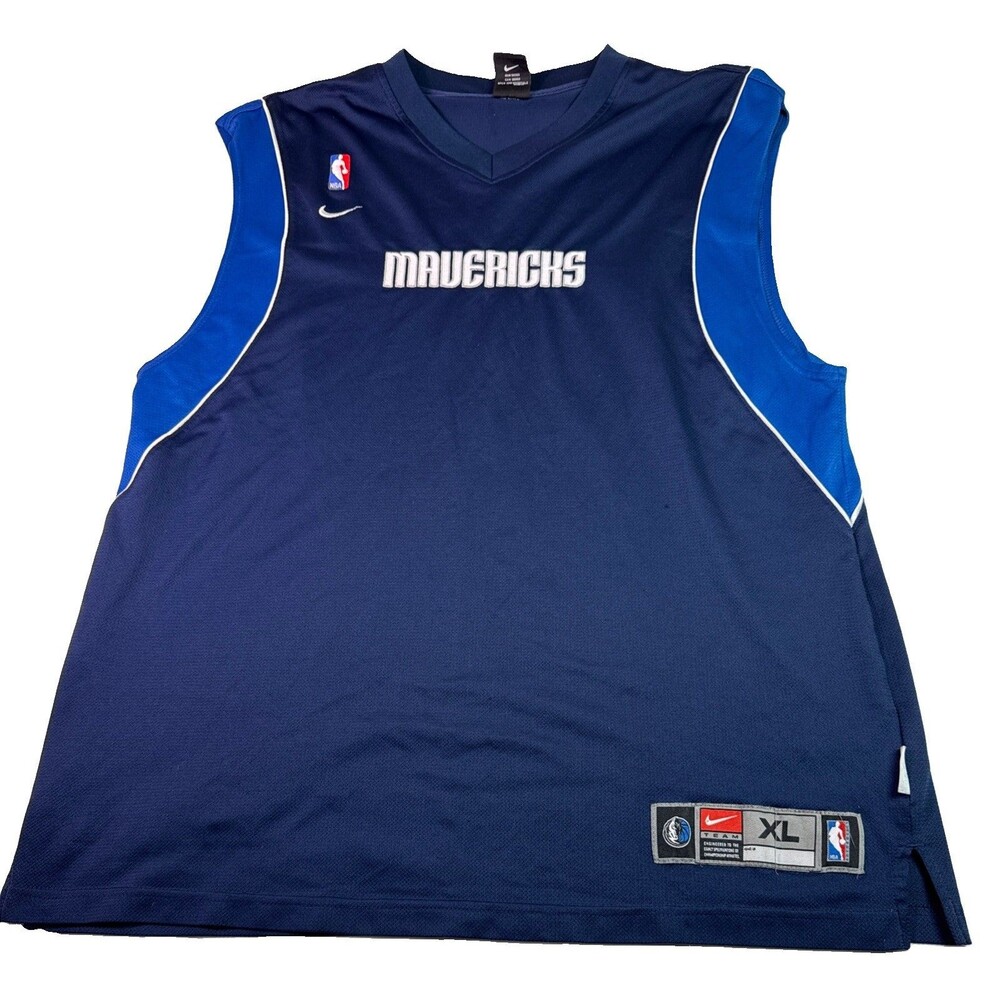 Vintage NBA Nike  Dallas Mavericks Dry-Fit XL Men’s jersey.